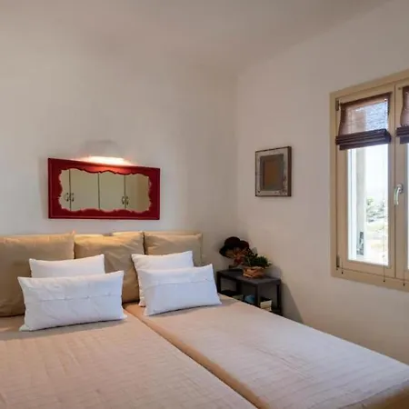 One Bedroom Cycladic House In - Big Apartment *